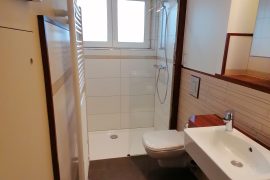 Meuble sdb + meuble haut + finition bois